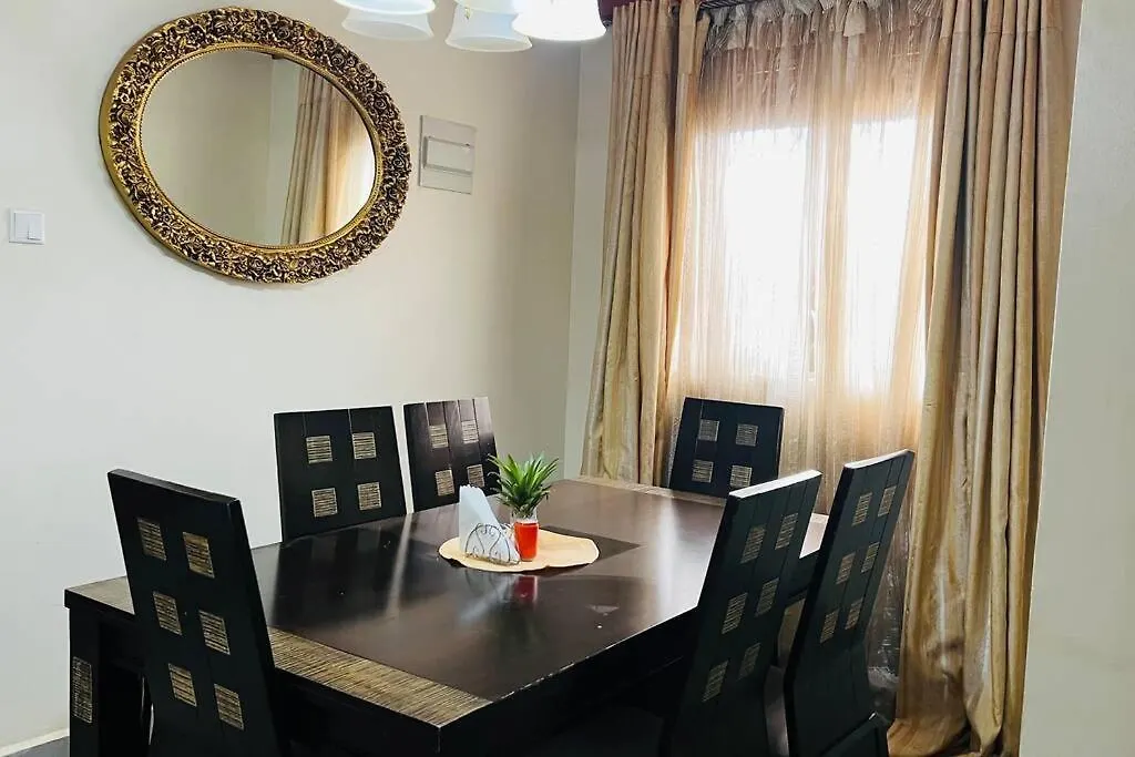 Apartment Comfy Home Near Acacia Mall Kampala