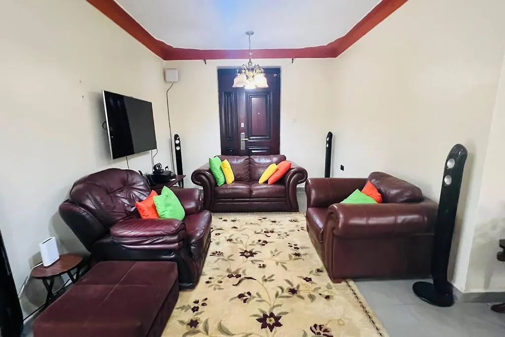 Comfy Home Near Acacia Mall Kampala Apartment